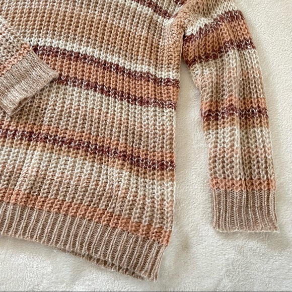 NWOT AE Oversized Knit Sweater - Picture 5 of 5